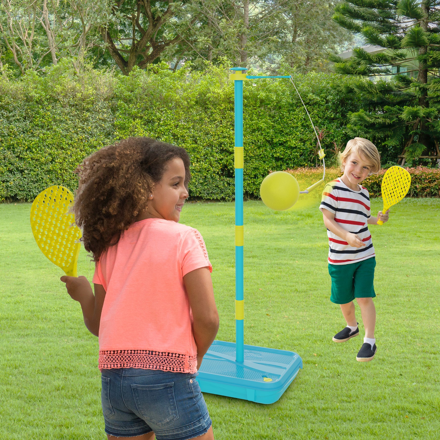SWINGBALL EARLY FUN ALL SURFACE WITH TWO CHECKER BATS AND RUBBER TENNIS BALL HEIGHT ADJ 1.25M